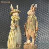 مجسمه آقا و خانم خرگوش در کنار یکدیگر